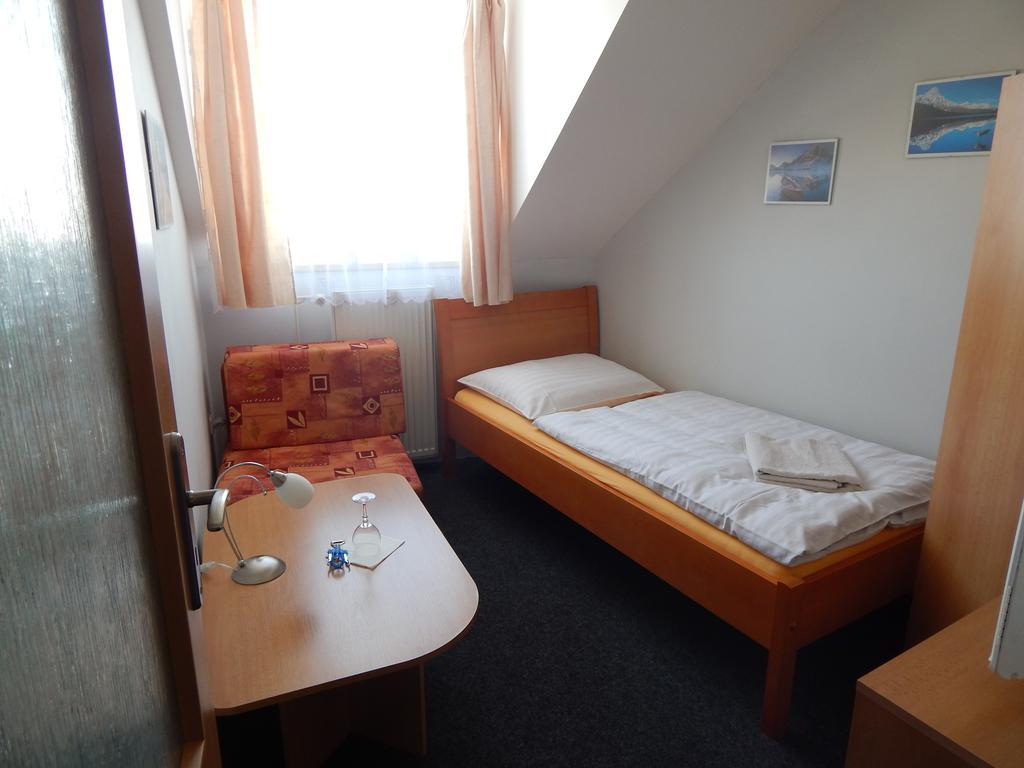 Penzion U Kasnych Mnisek pod Brdy Luaran gambar